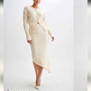 NWT Meshki Genevieve Cream Asymmetrical Knit Midi Skirt Size Large